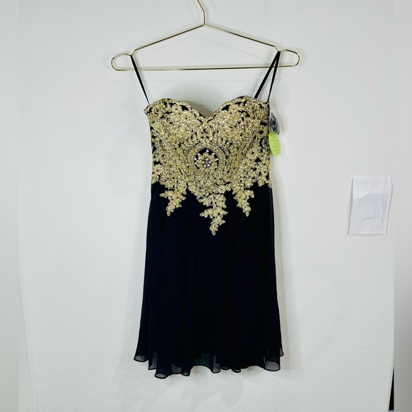 Windsor Women's Black Gold Strapless Dress Size Small Prom Homecoming Party - Picture 2 of 12